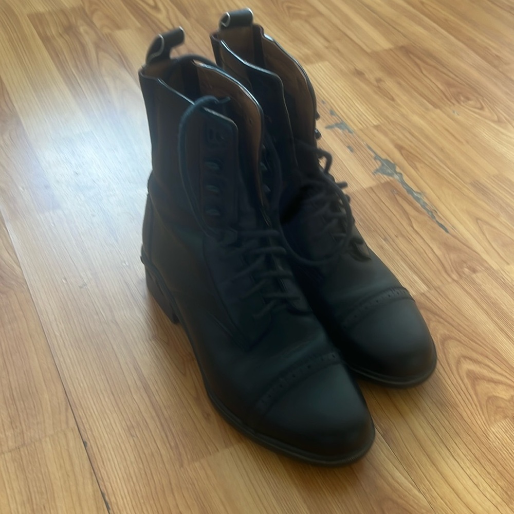 BLACK HORSE RIDING BOOTS